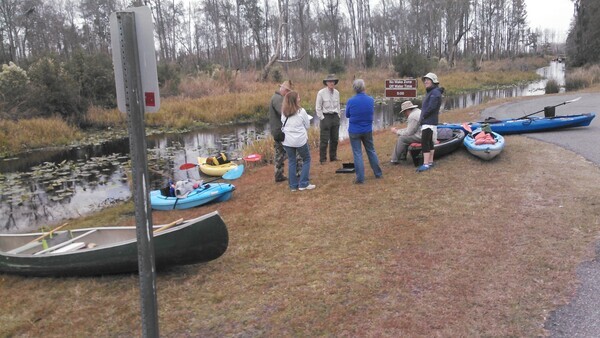 [No Wake Zone, Off Water Time 5:00]