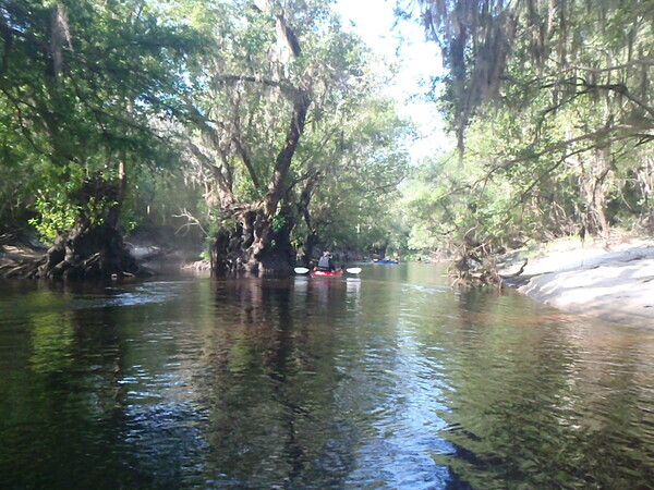 Through the narrows --GQ C1, 09:04:06