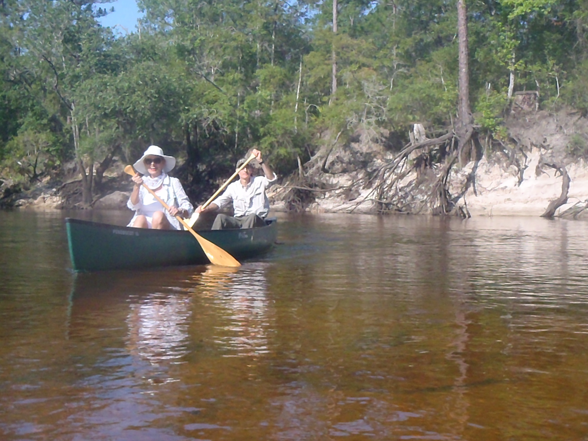 Bret Wagenhorst and guest turning around --GQ C1, 08:47:45