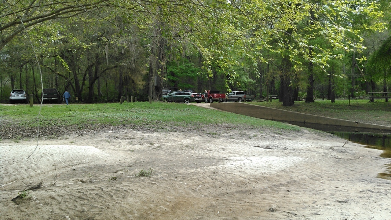 Cars at boat ramp, Langdale Park 30.8876972, -83.3238907