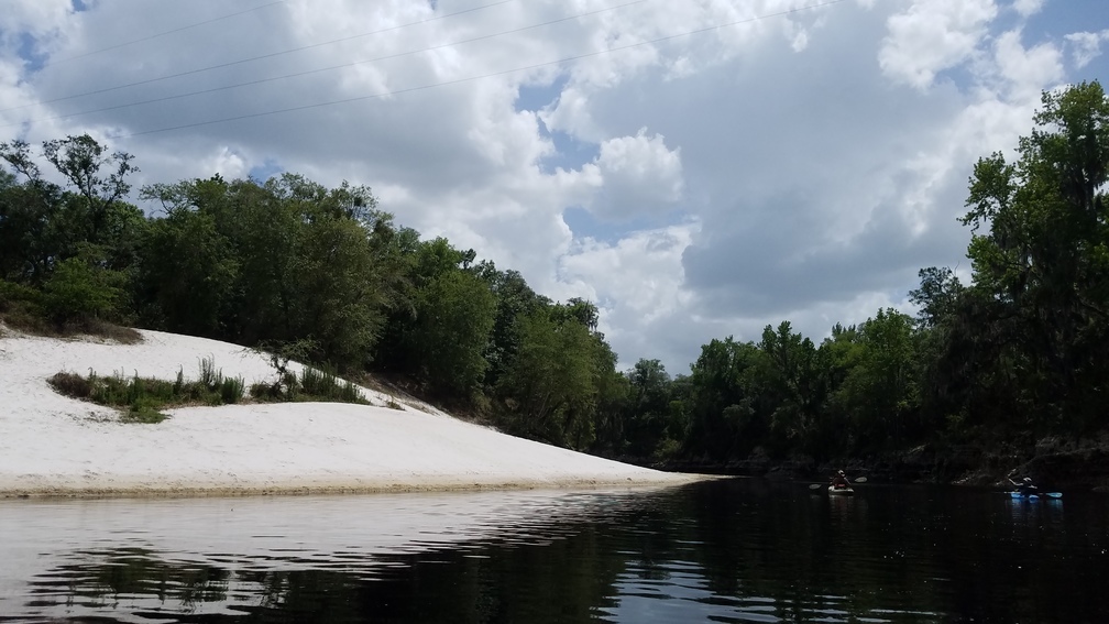 Power line, sand, and boats, Suwannee County, SRWMD parcel 21-01S-14E-01850-000000 (20569) 90, 2017:05:20 15:05:44, 30.3912500, -82.9281400 --jsq for WWALS