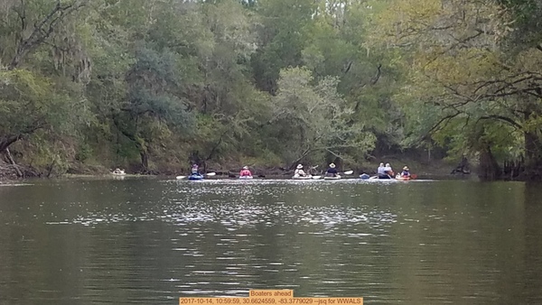 Boaters ahead, 2017-10-14, 10:59:59, 30.6624559, -83.3779029 --jsq for WWALS