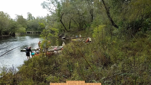 Round spot in the river, 2017-10-14, 12:23:31, 30.6420756, -83.3661254 --jsq for WWALS