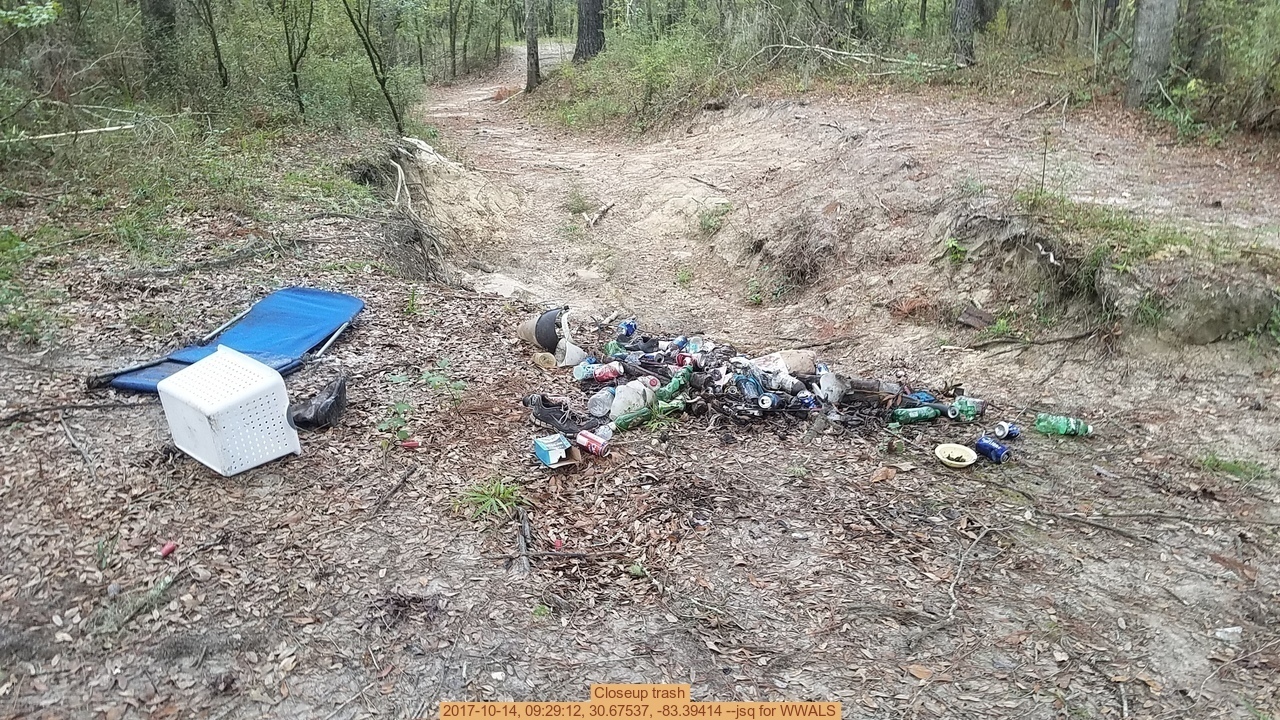 Closeup trash, 2017-10-14, 09:29:12, 30.67537, -83.39414 --jsq for WWALS