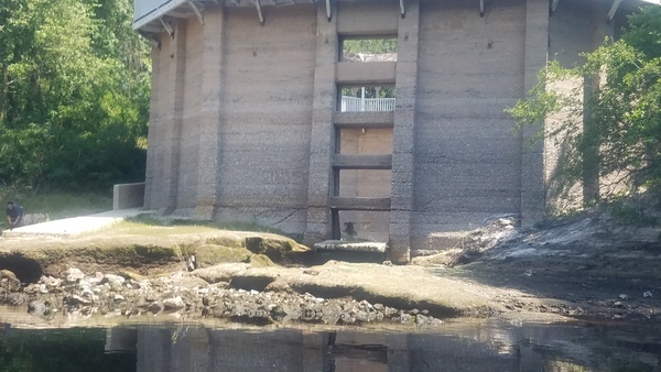 [White Sulphur Spring Bathhouse from Suwannee River]