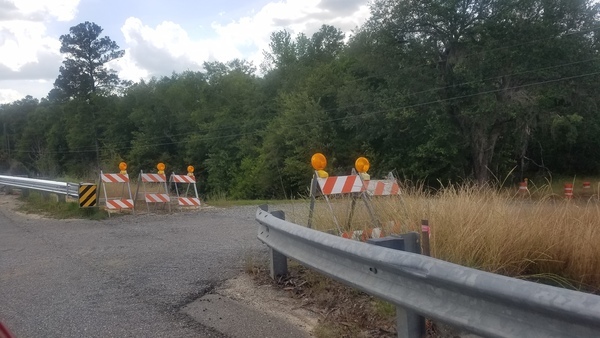 [From US 84 westbound, just west of the Alapaha River]