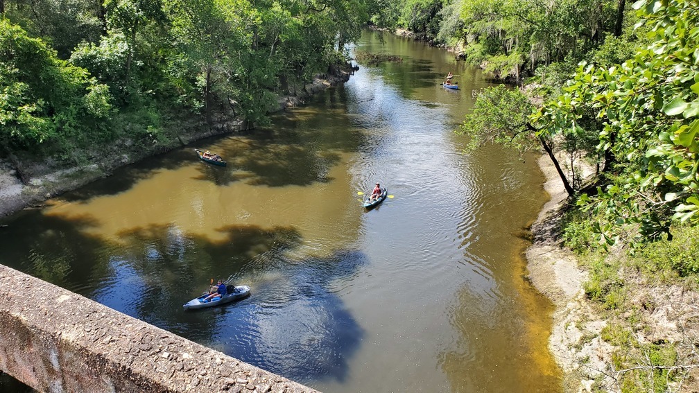 More boats upstream, 16:07:00, 30.7898166, -83.4515325