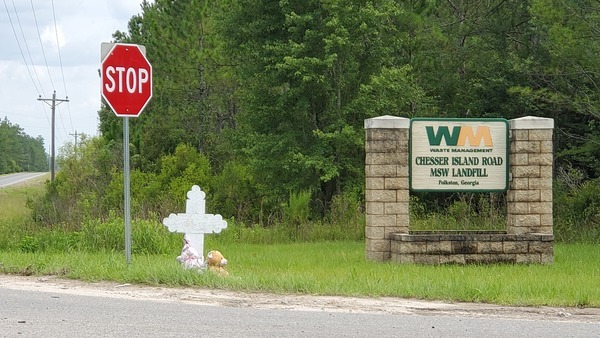 [Entrance sign, Chesser Island Road Landfill, 2019-07-18, 30.6956000, -82.0674410]