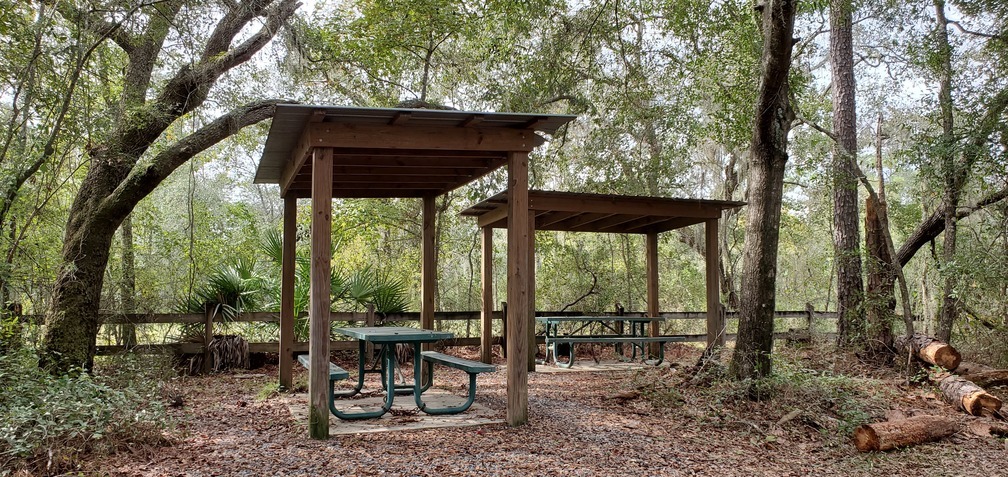 Picnic tables and roofs, 2019:10:17 16:00:50, 30.6294432, -83.3186451