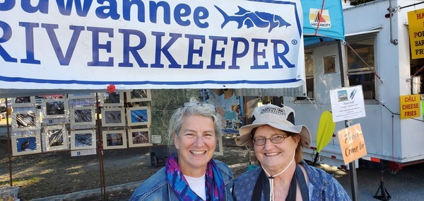 Closeup, Gretchen Quarterman and Wenda Gaile Bailey