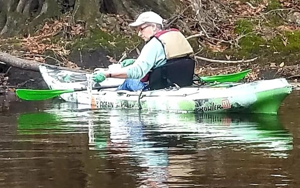 [Gretchen Quarterman testing during Mayor's Paddle (Suzy Hall)]