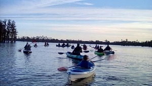 [Paddlers in the dusk (MG)]