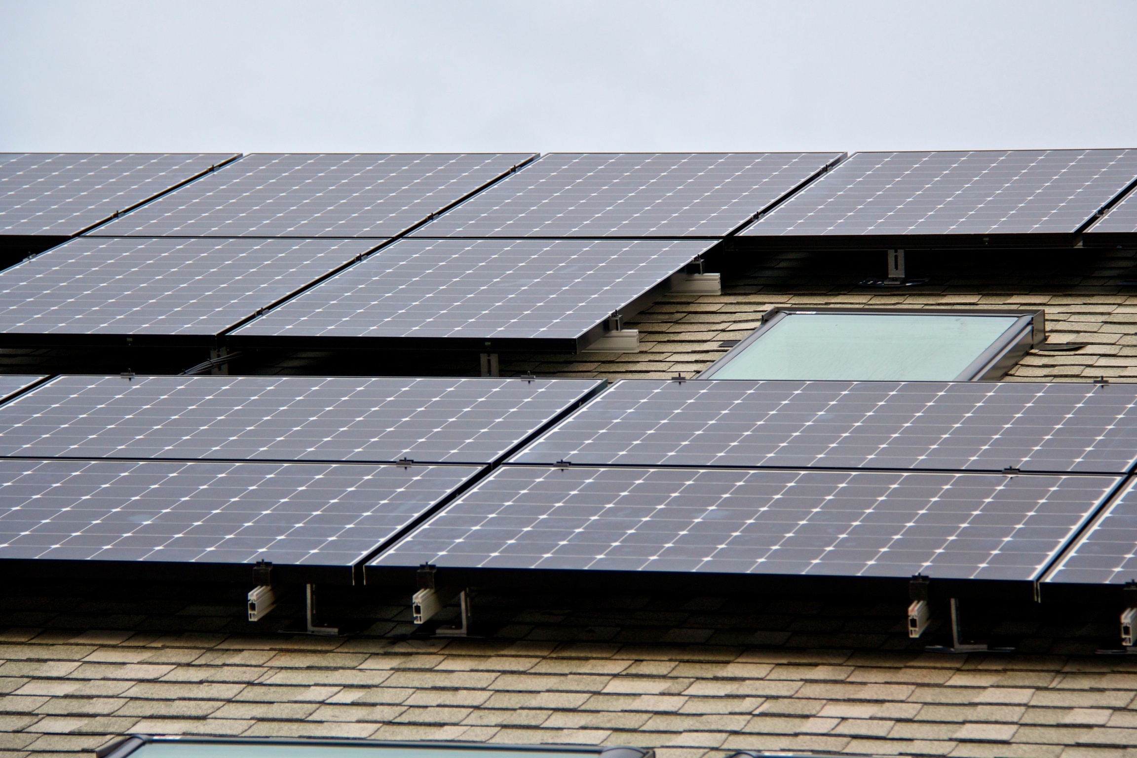 Photo: Carl Howe, 335W SunPower solar panels in Massachusetts, 28 February 2014