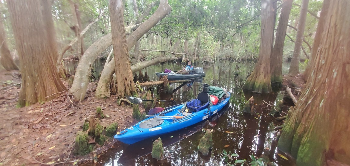 Two boats, 10:43:43