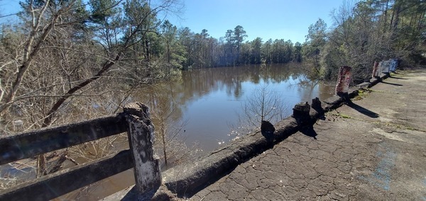 [Not Spook Bridge: inland bridge in Brooks County]