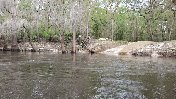 [Deloach Private Boat Ramp, 11:03:51, 30.8376219, -83.3701716]