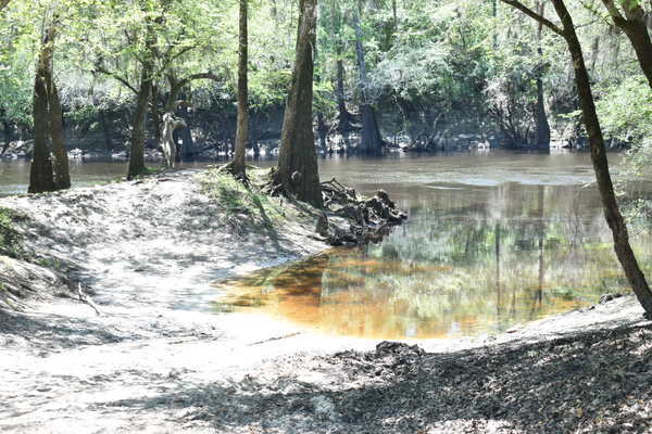 [Knights Ferry Boat Ramp]