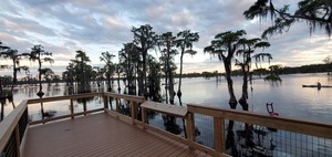 [Very nice rebuilt fishing pier]