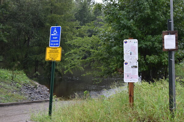 [Signs, State Line Boat Ramp 2021-08-05]