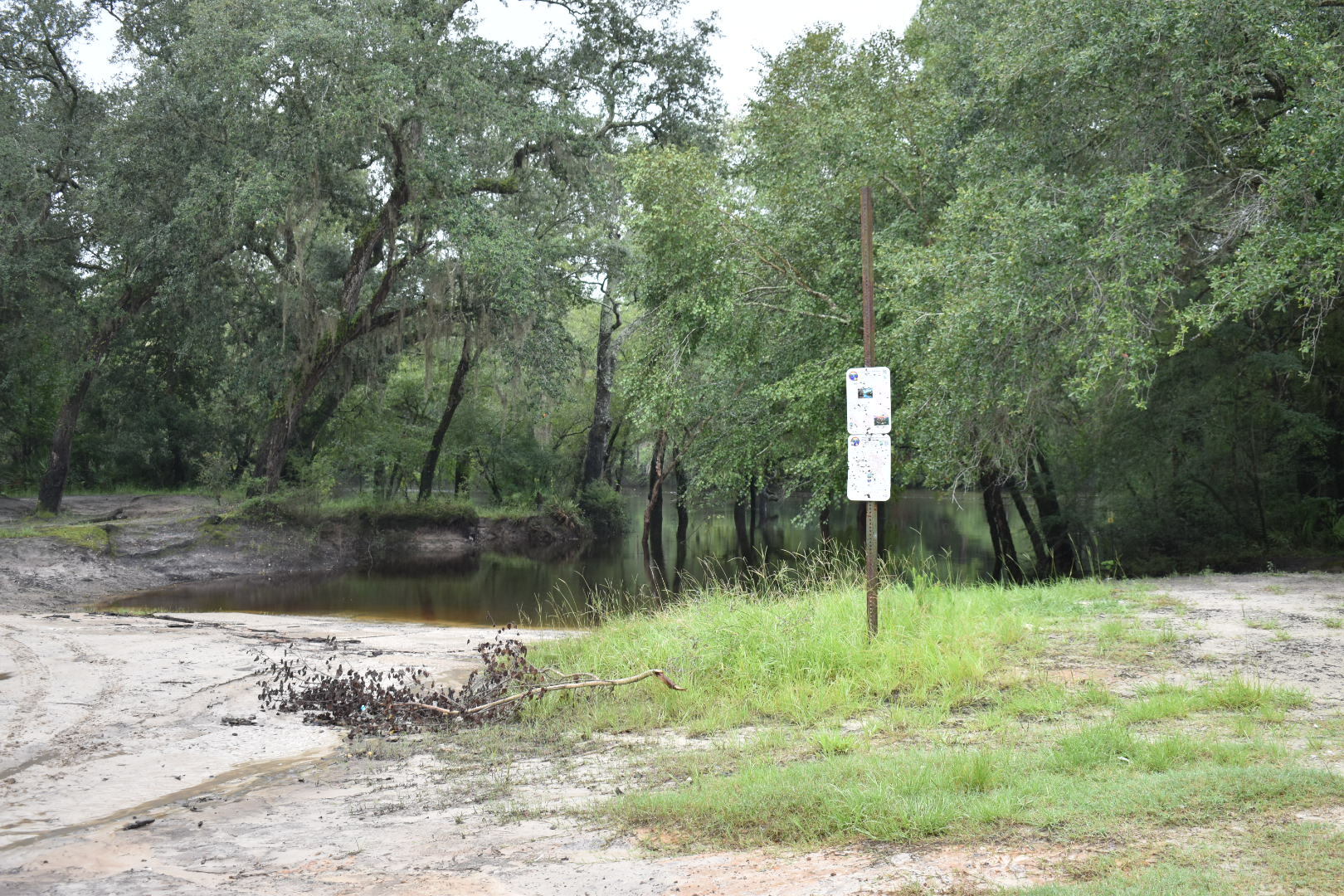 Signs, Knights Ferry Boat Ramp, Withlacoochee River 2021-08-05