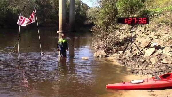 Movie: 1:28:10 Jennifer Singleton, First 2-mile; 1:28:30 Kim Zacher, Second 2-mile (40M)