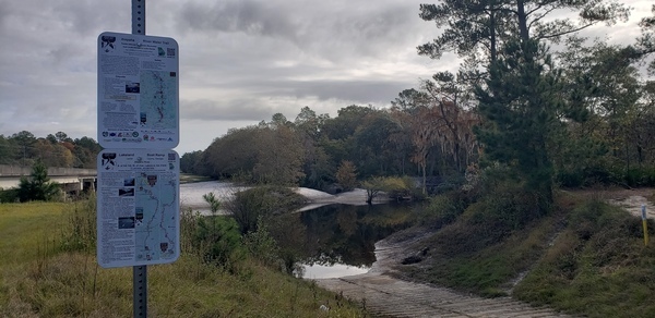 [Lakeland Boat Ramp, Alapaha River @ GA 122 2021-11-11]