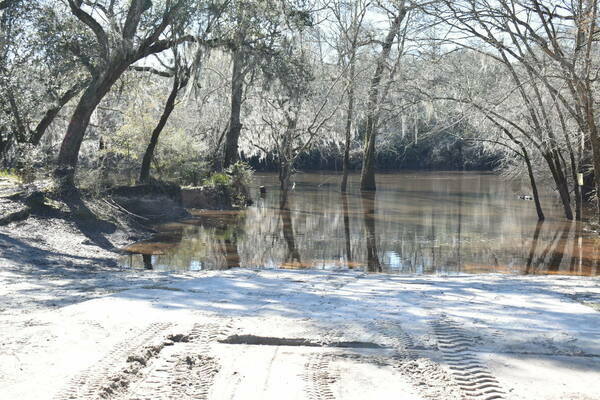 [Knights Ferry Boat Ramp, Withlacoochee River 2022-01-06]