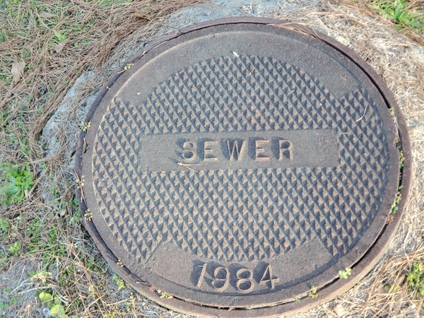 Sewer 1984, 17:07:30, 30.8690450, -83.2786690