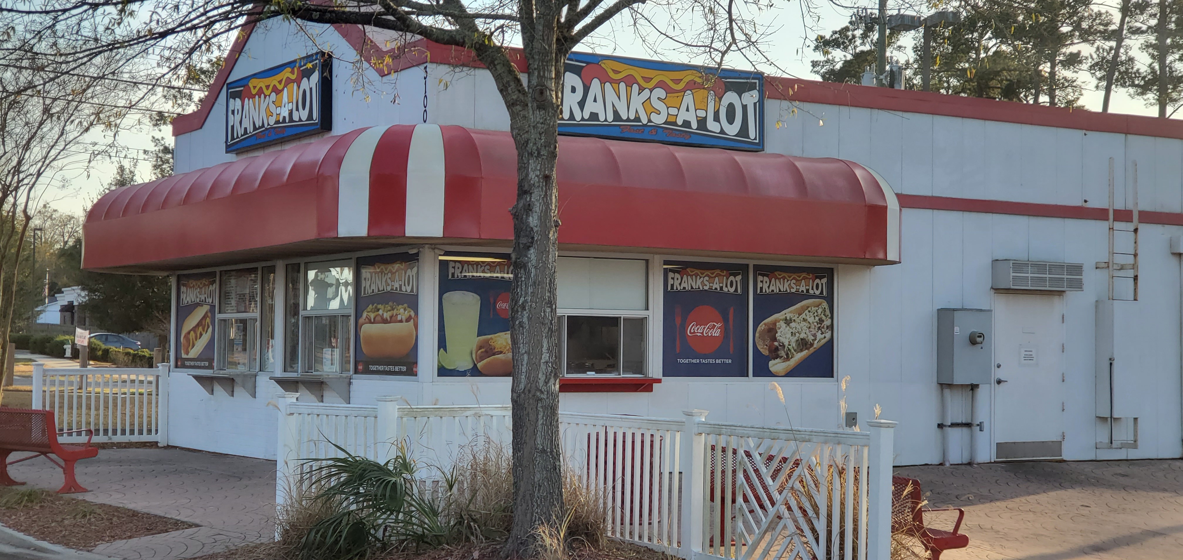 Franks-A-Lot, 3100 N. Patterson St., 17:20:43, 30.8743136, -83.2919849