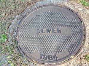 [Sewer 1984, 17:07:30, 30.8690450, -83.2786690]