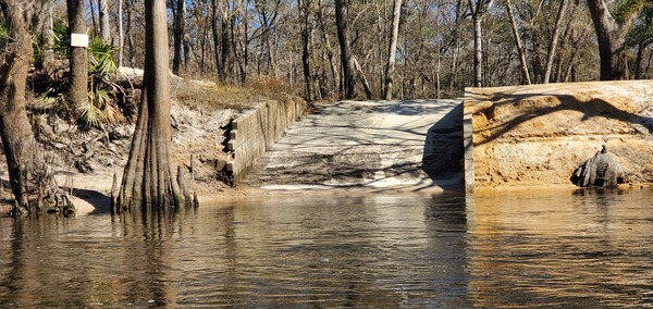 [Deloach Private Boat Ramp, 11:28:50, 30.8379019, -83.3702335]