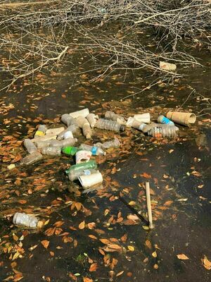 [Floating trash Sugar Creek 2022-02-15 Photo: Russell McBride]