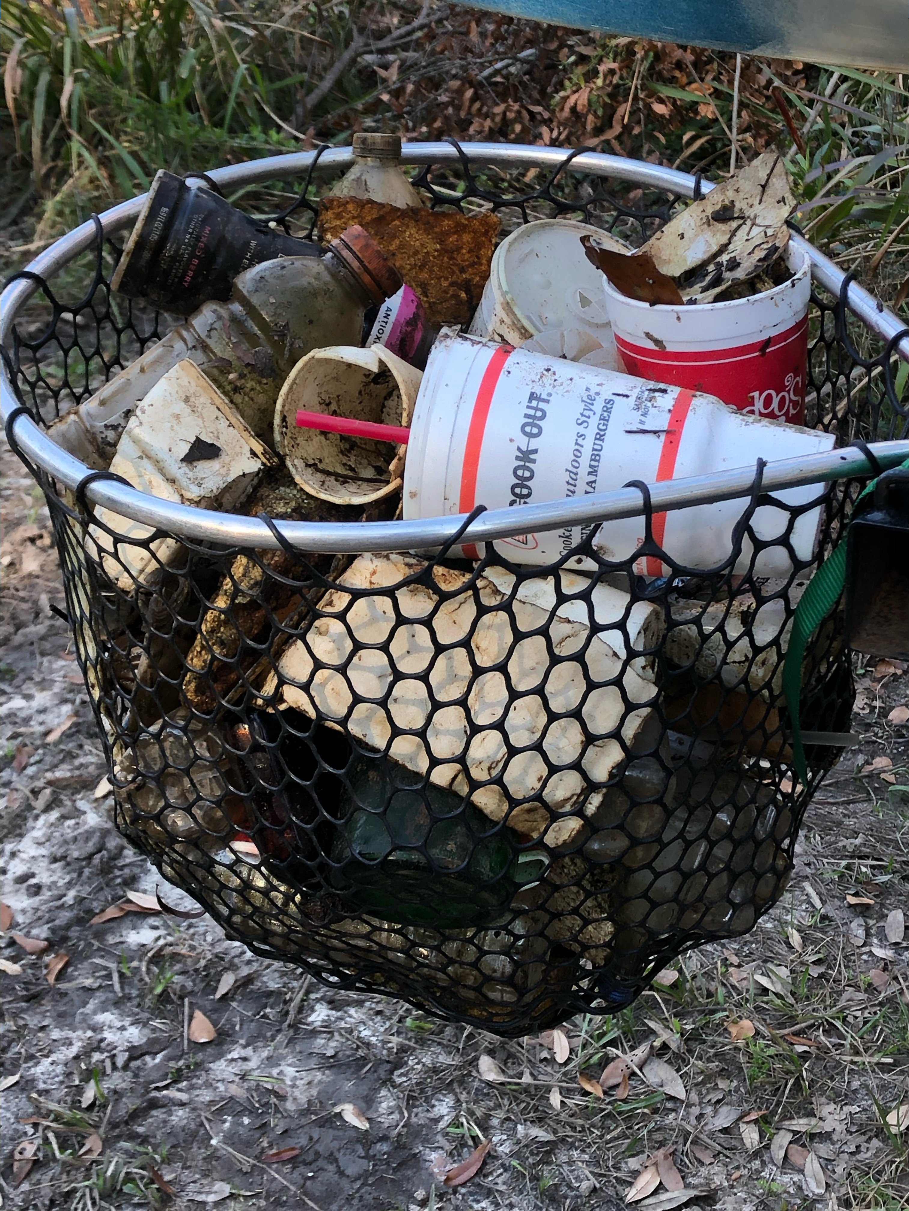 Trash net, Cook Out, Zacadoo's Photo: Russell Allen McBride 2022-02-26