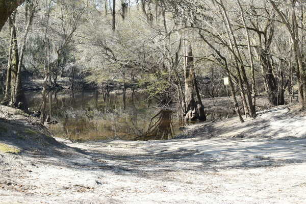 [Knights Ferry Boat Ramp, Withlacoochee River]