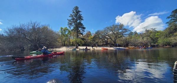 [Left bank lunch stop, 11:23:24, 30.6516970, -82.5948247]