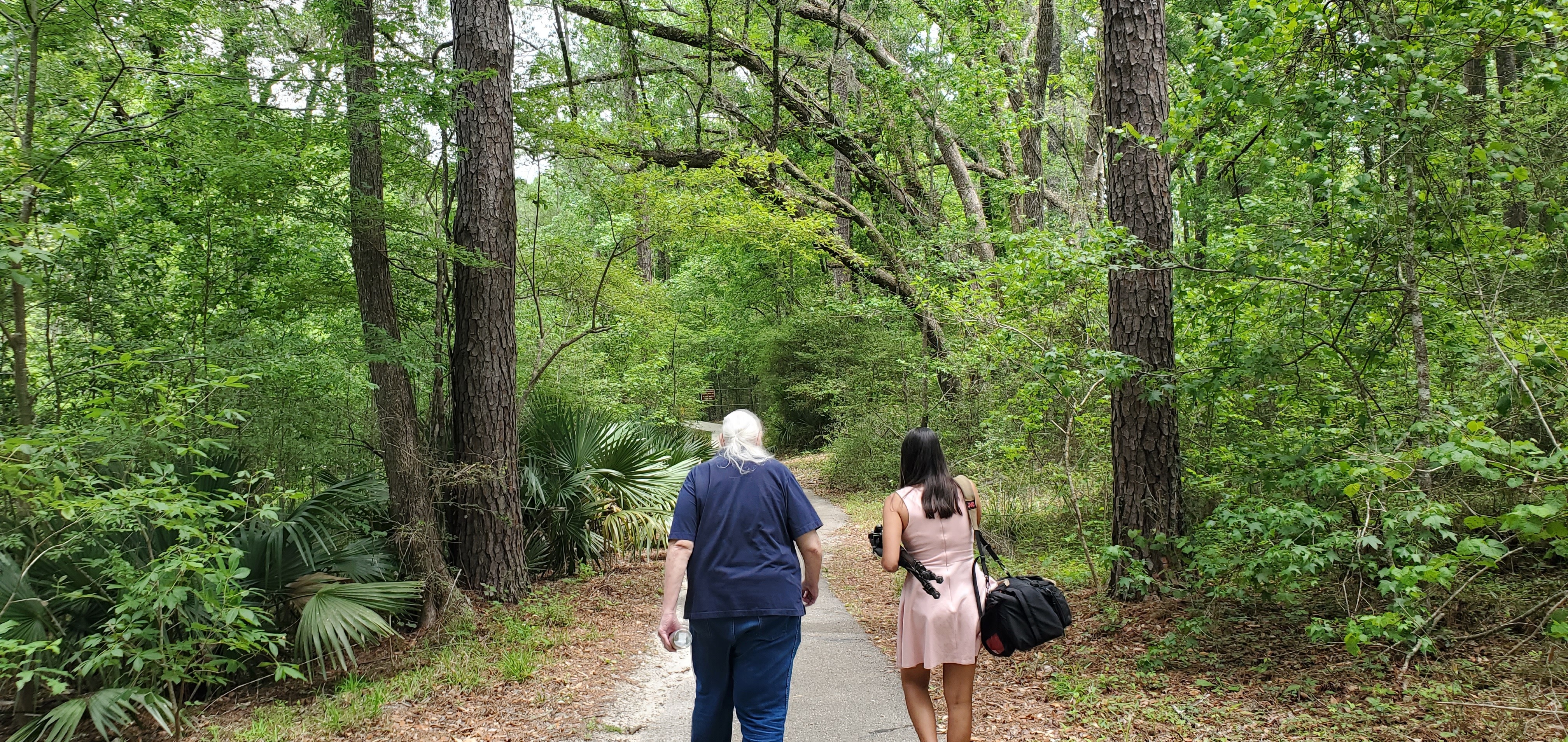 David Moritz and Julianne Amaya on the trail