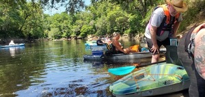 [Changing boats at Sullivan Slough, 11:51:45, 30.4931060, -83.2437792]