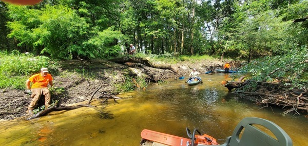 [Looking downstream, first jam clear: Jesse Cole, Phil Rocye, Russell Allen McBride, 11:16:58, 30.8458075, -83.3474058]