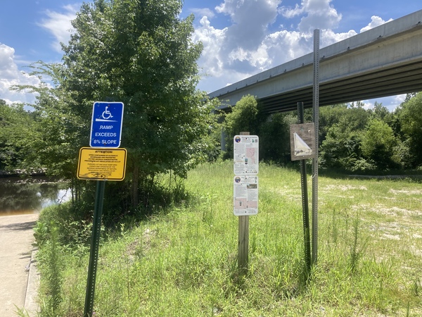 Signs, State Line Boat Ramp 2022-07-05