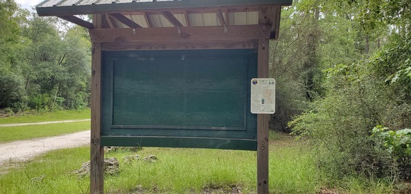 [The wrong water trail sign at Sasser Landing, 14:40:48, 30.6008247, -83.0729961]