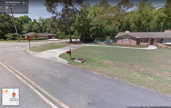 [Manhole, 2400 Meadowbrook Drive, Valdosta, GA 31602 --Google Streetview]