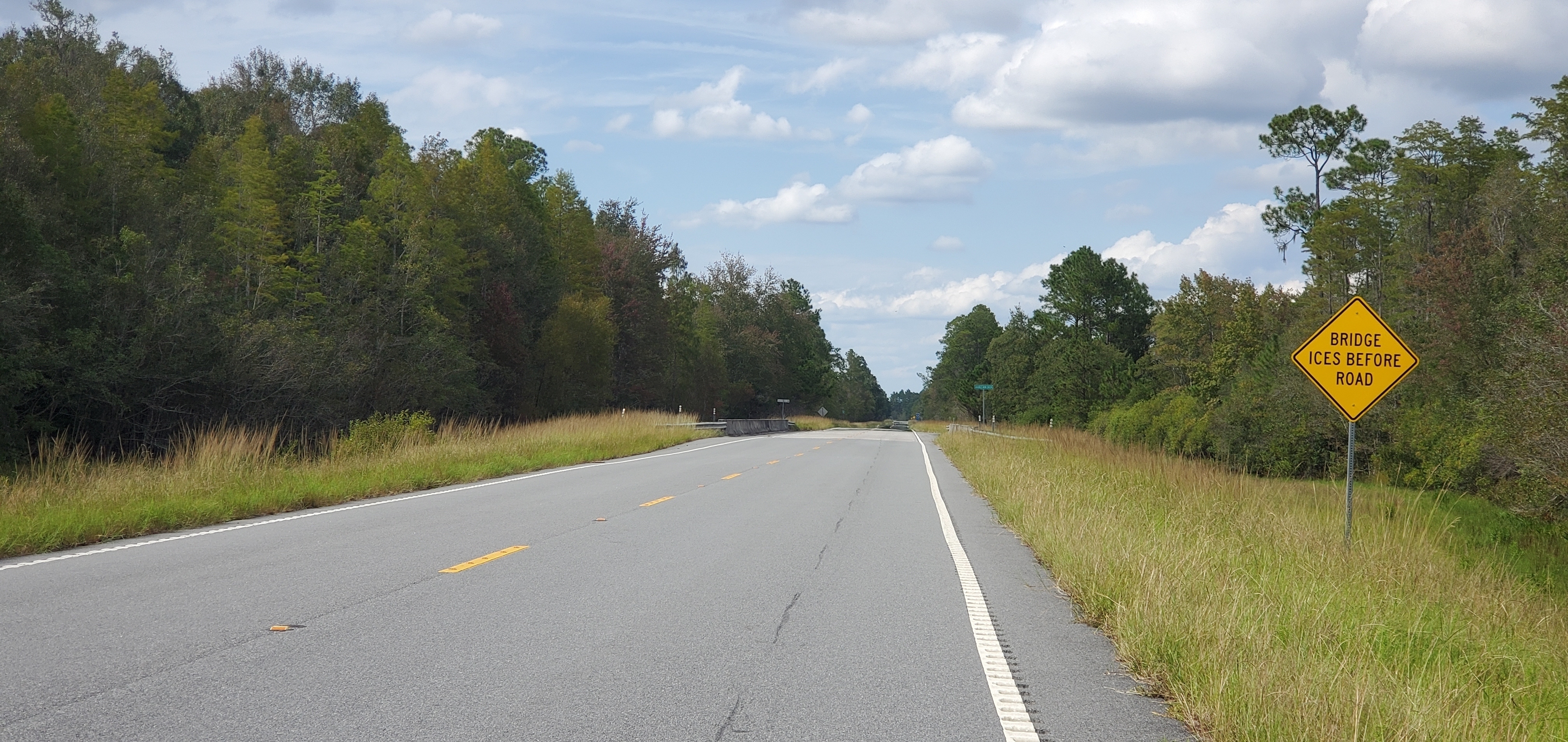 Bridge ices before road, GA 94 Double Run Creek Bridge, northbound, 16:01:08, 30.6372890, -82.5235230