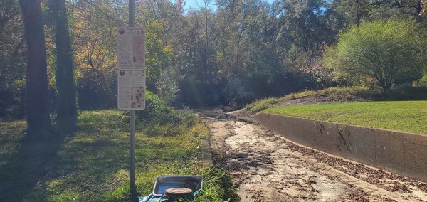 Langdale Park Boat Ramp and WLRWT signs, 15:14:44, 30.8875818, -83.3238460