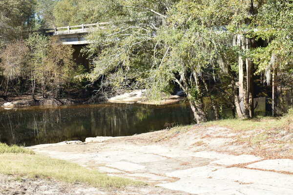 [Nankin Boat Ramp, Withlacoochee River @ Clyattville-Nankin Road 2022-10-27]