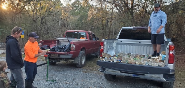 [Trashy Bottom Boys at Troupville Boat Ramp, 2022-11-13 17:00:15, 30.8514774, -83.3472777]