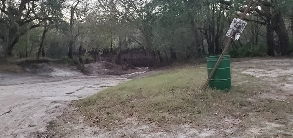 Knights Ferry Boat Ramp, Withlacoochee River, 2022-11-13 17:45:43, 30.7124967, -83.4551751