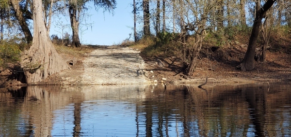 [Langdale Rocky Ford private landing, 15:02:50, 30.6800730, -83.4163300]