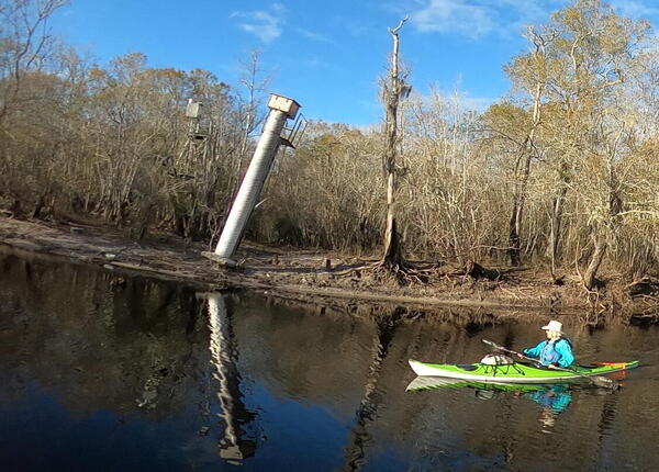 [Suwannee River Above Fargo Guage, 15:57:22, 30.7075004, -82.5388569]