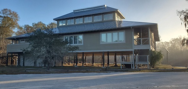 [Front, Suwannee River Visitor Center, 08:22:40, 30.6822910, -82.5606494]