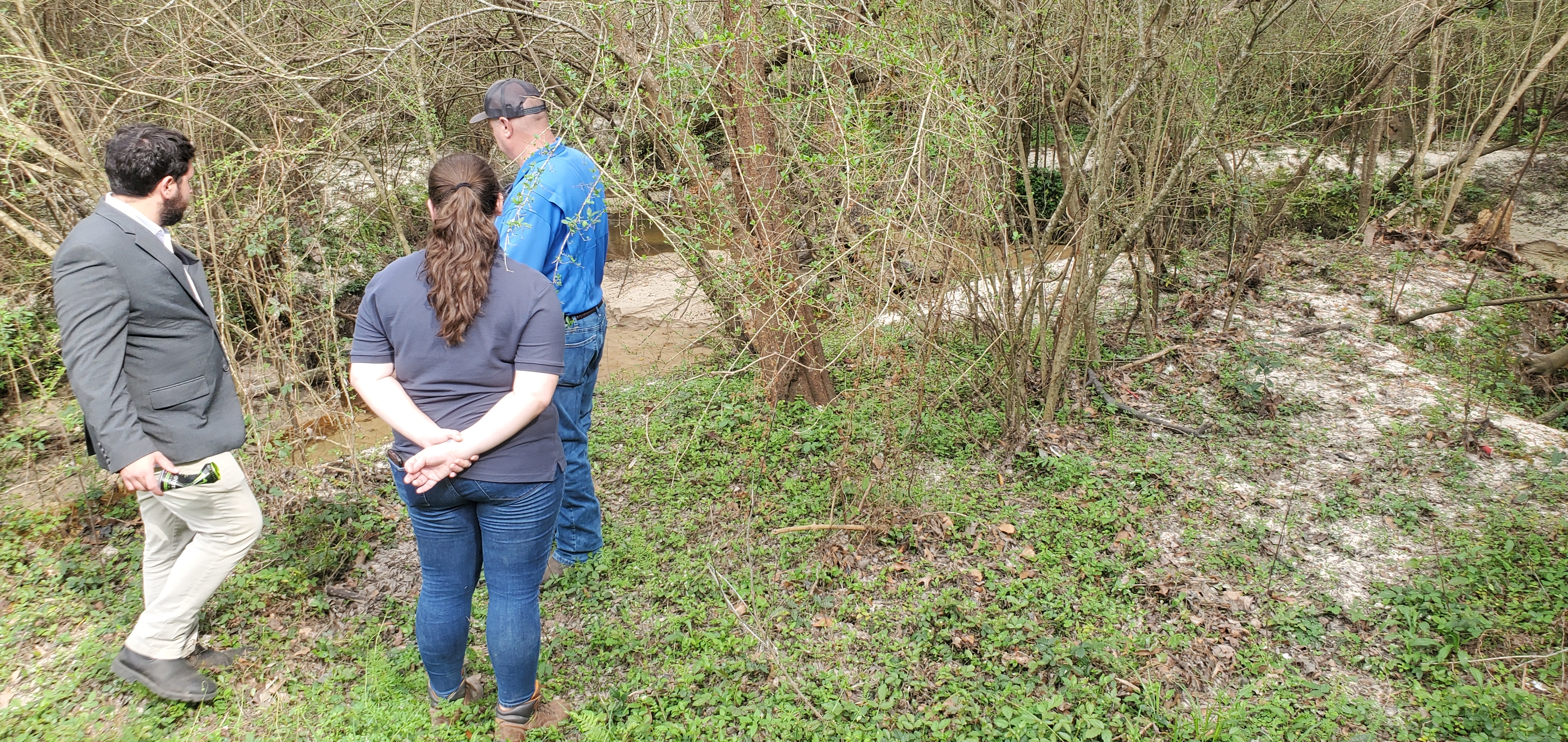 Inspecting Two Mile Branch upstream and trash, 14:34:35, 30.8633220, -83.3019210